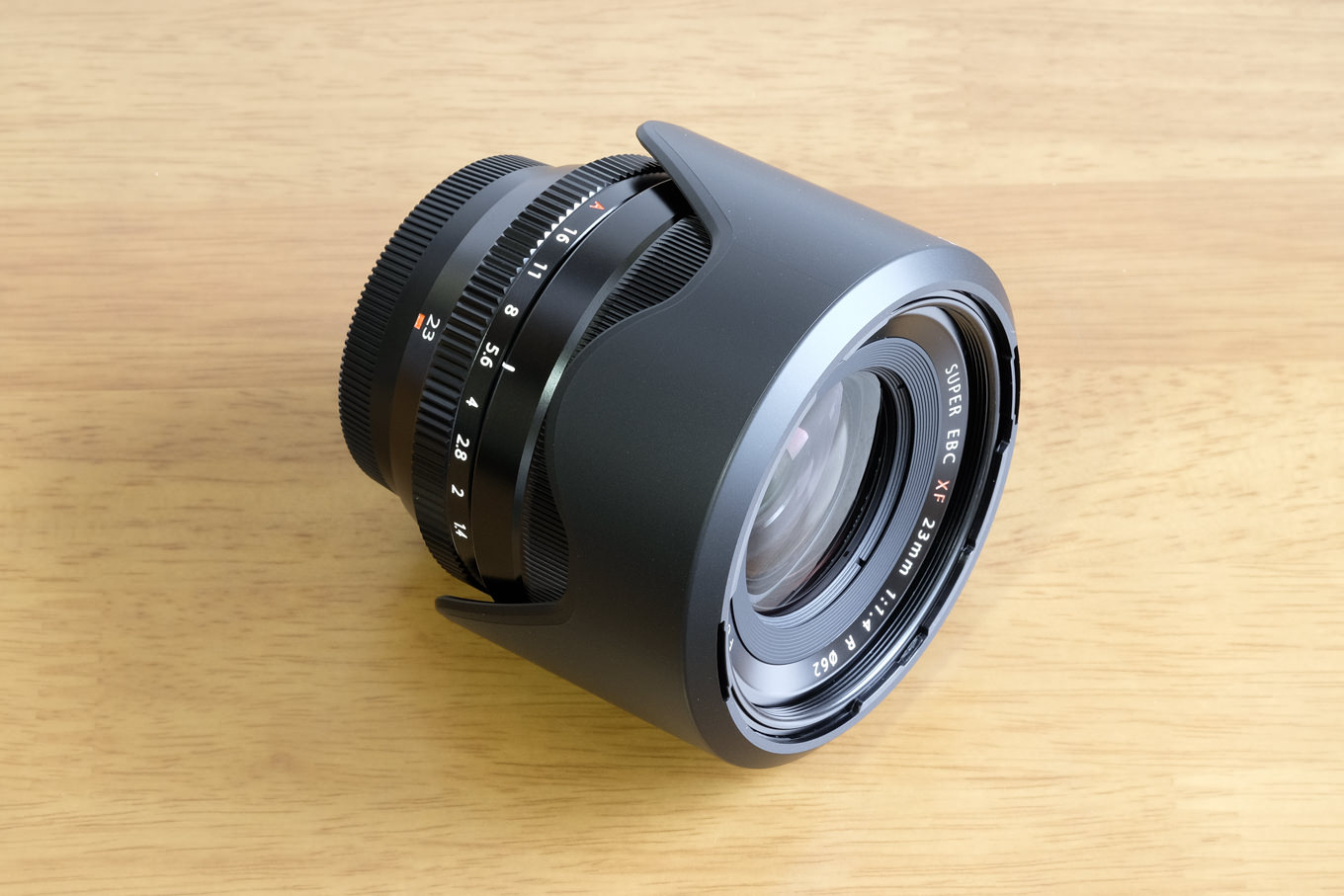 【美品】XF23mm F1.4 R（純正角形フード、保護フィルター付き） キャッシュバックに釣られて XF23mmF1.4 R を購入｜FUJI X が