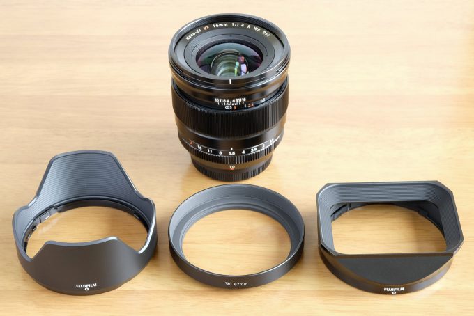 XF16mmと各種フード
