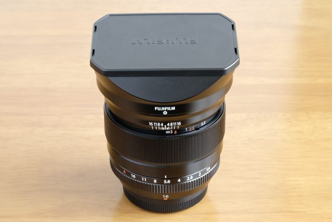 XF16mmとLH-XF16フード