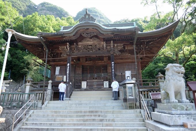 八栗寺の本堂