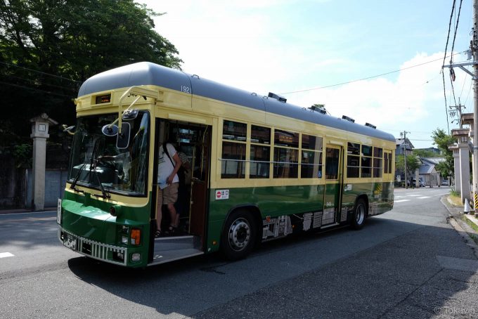 路面電車風のバス