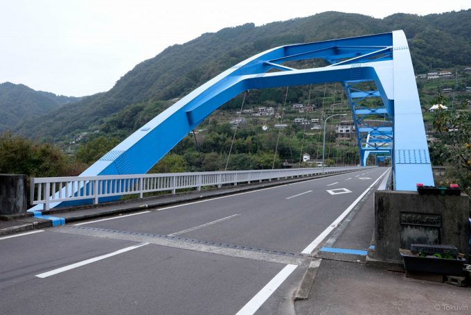 祖谷川と吉野川をまたぐ祖谷口橋