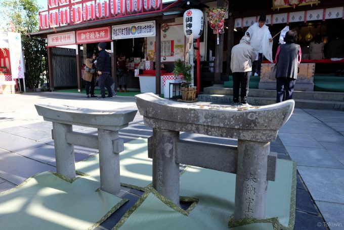 粟嶋神社のミニ鳥居