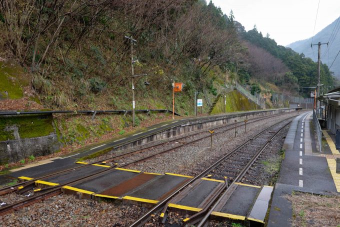 小歩危駅構内