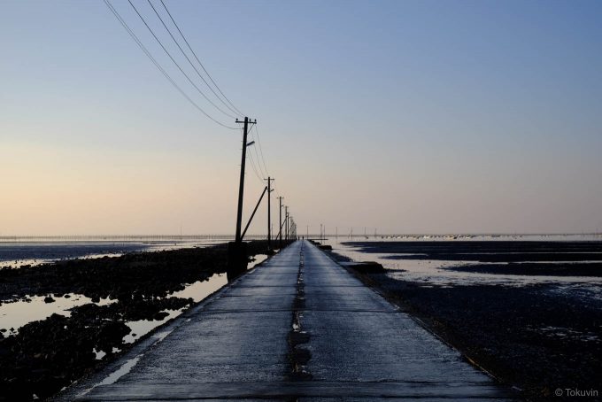 海に消えていく長部田海床路