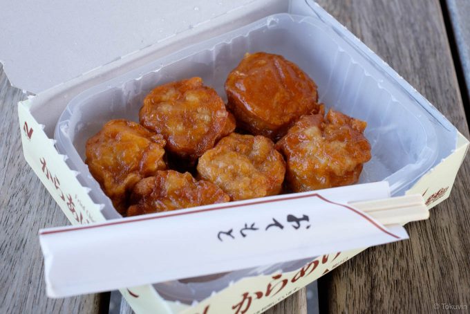 昼食はホームの冷凍食品