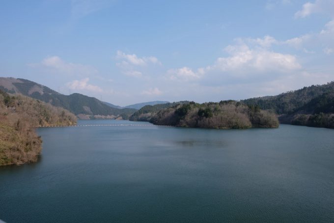 日吉ダムによって作られた天若湖 (FUJIFILM X-T1 + XF16mm F1.4R)