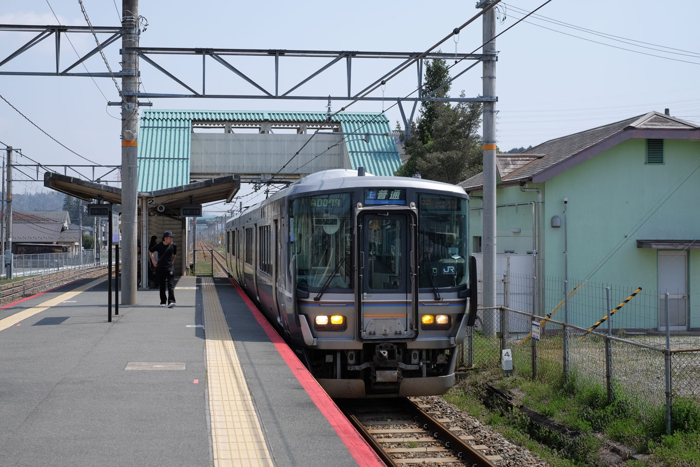 普通列車の福知山行き 1127M。