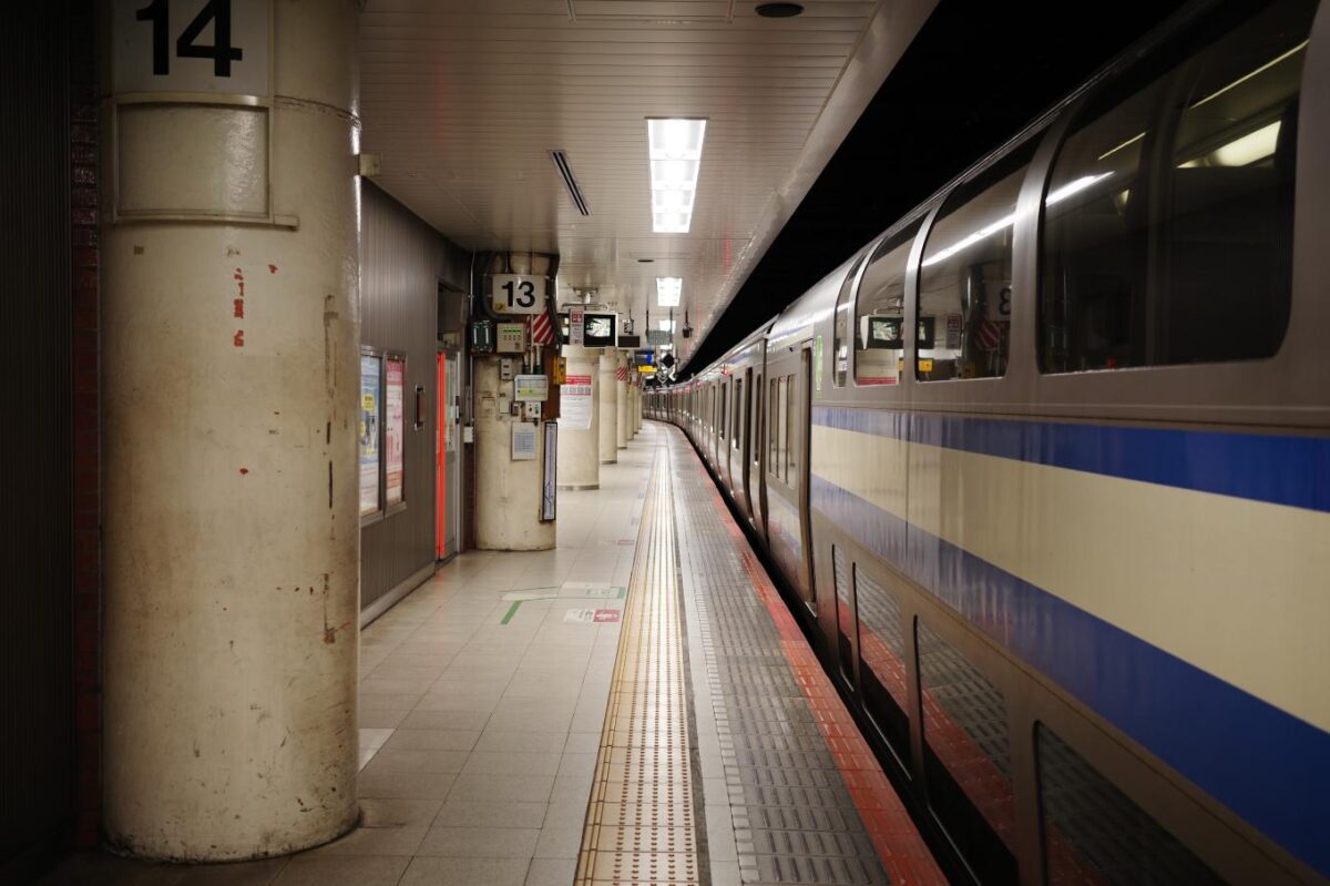 横須賀線ホーム。