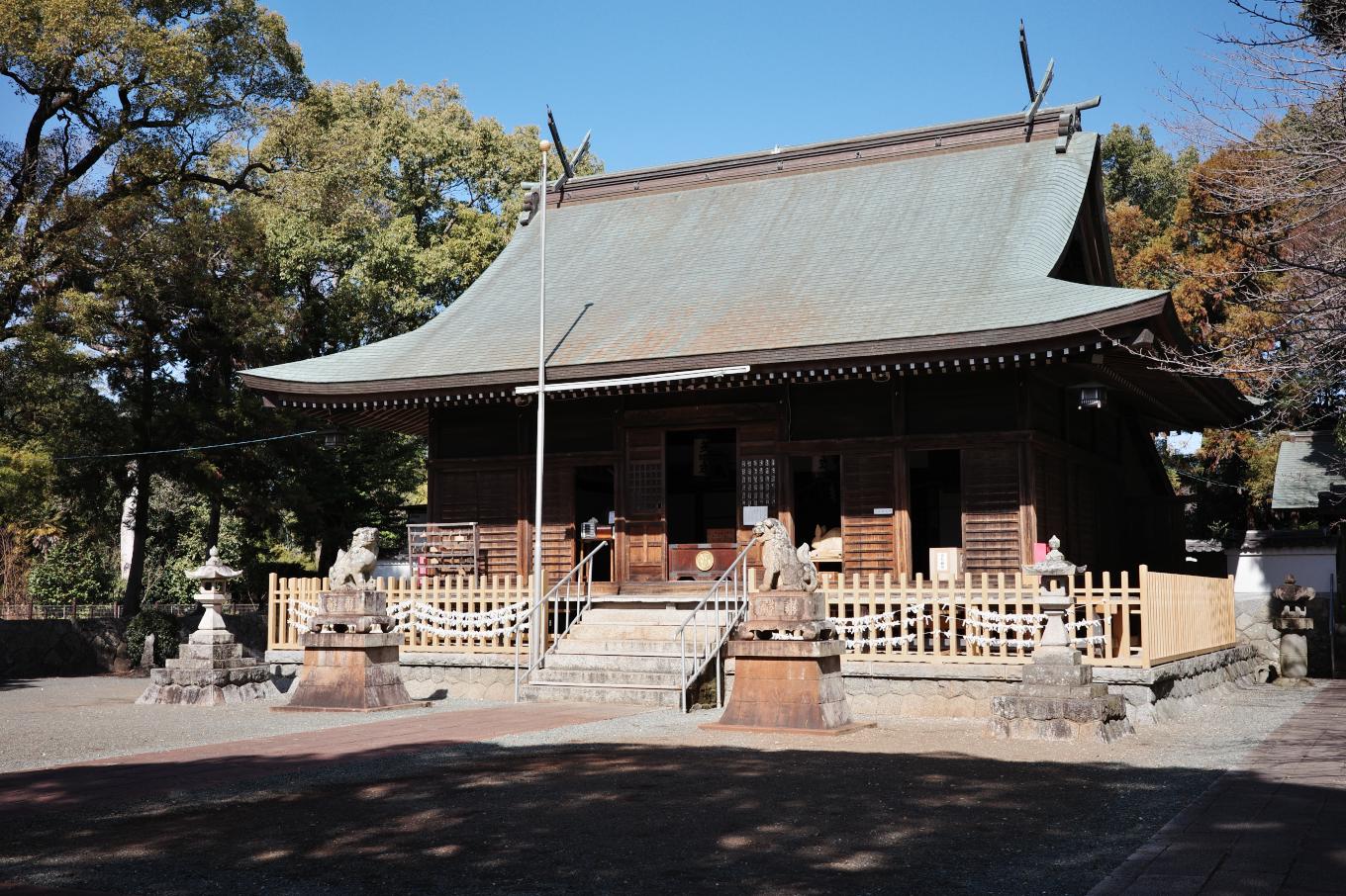 菟足神社の拝殿。