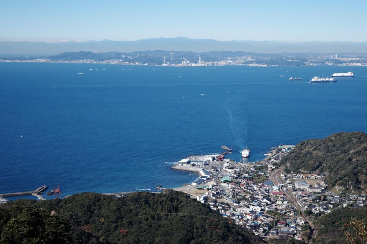 東京湾を望む展望台。